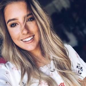 Meet your Posher, Claire